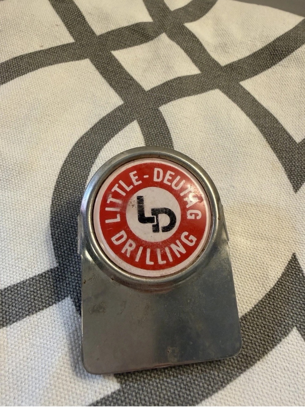 Vintage Oil Company Magnetic Paper Holder Little Deutag Drilling ‘50’s Era